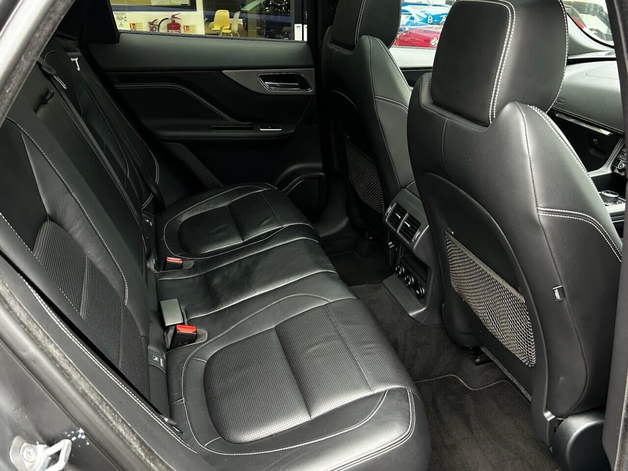 Used Jaguar F-Pace 2017 for sale - 76549210: Photo 36