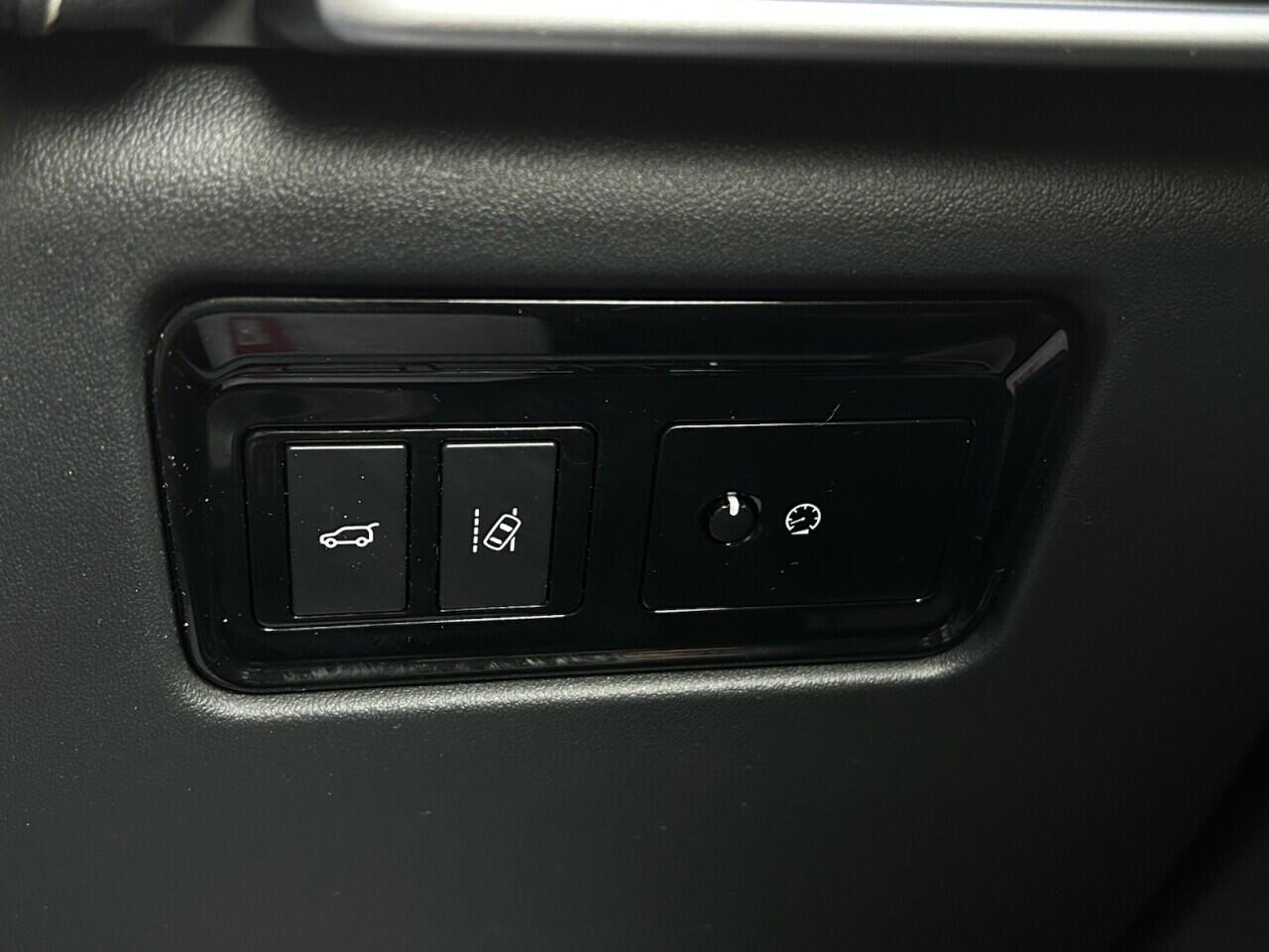 Used Jaguar F-Pace 2017 for sale - 76549210: Photo 44