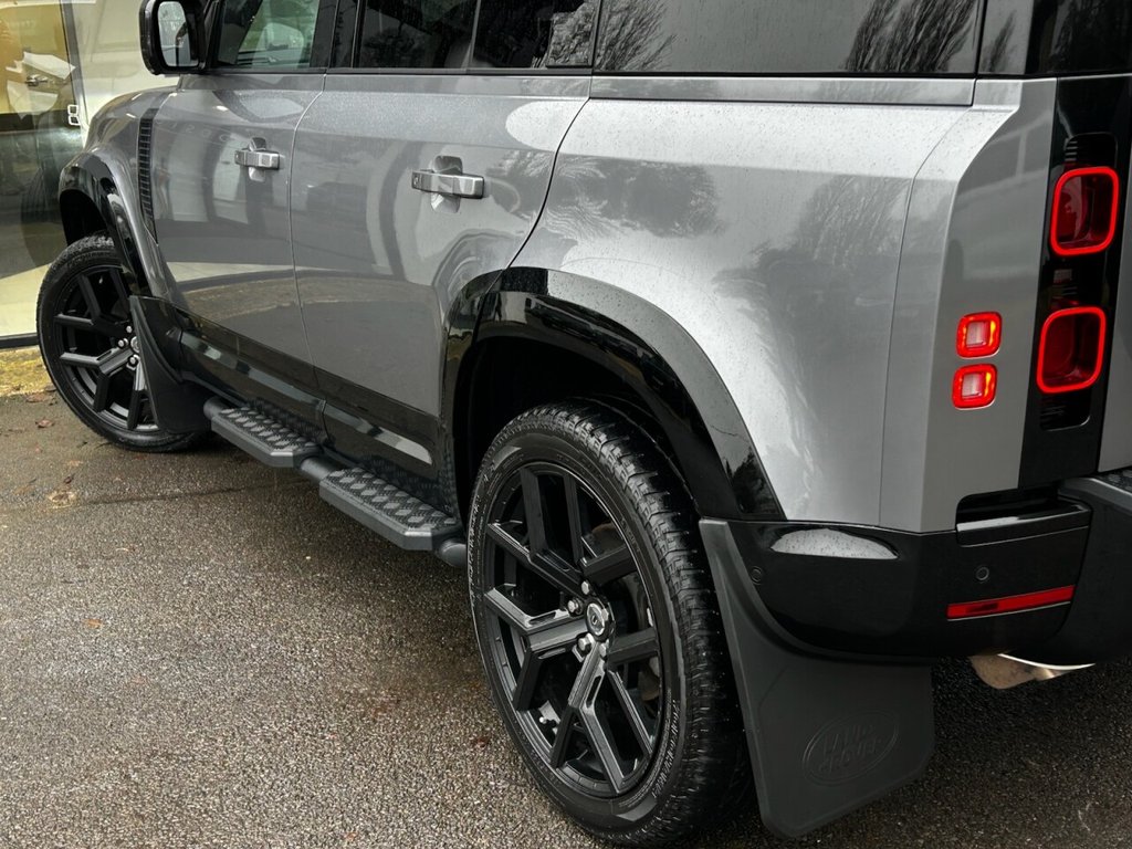 Used Land Rover Defender 2023 for sale - 77188548: Photo 12