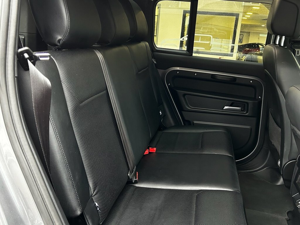 Used Land Rover Defender 2023 for sale - 77188548: Photo 30
