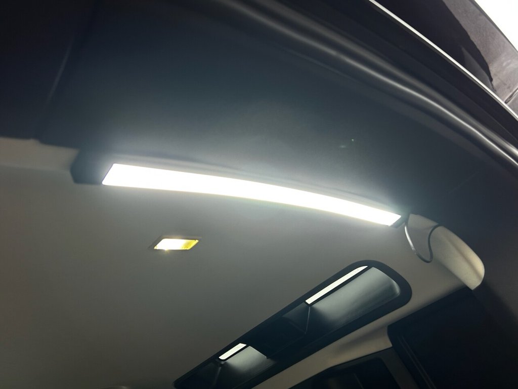 Used Land Rover Defender 2023 for sale - 77188548: Photo 38