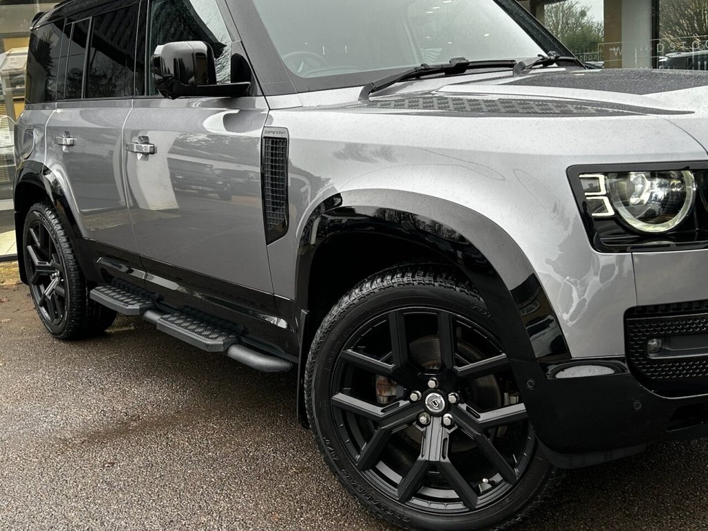 Used Land Rover Defender 2023 for sale - 77188548: Photo 7