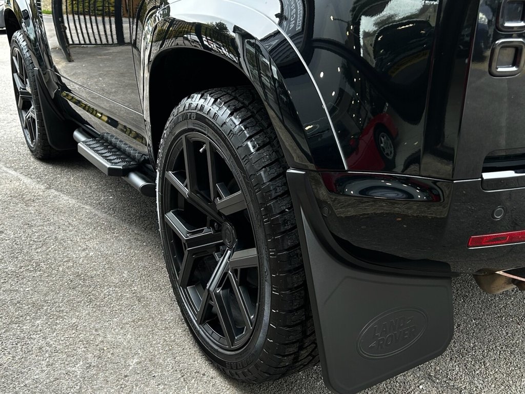 Used Land Rover Defender 2023 for sale - 77000985: Photo 45