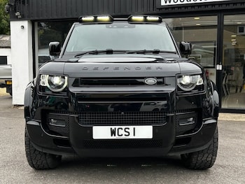 Used Land Rover Defender 2023 for sale - 77000985: Photo