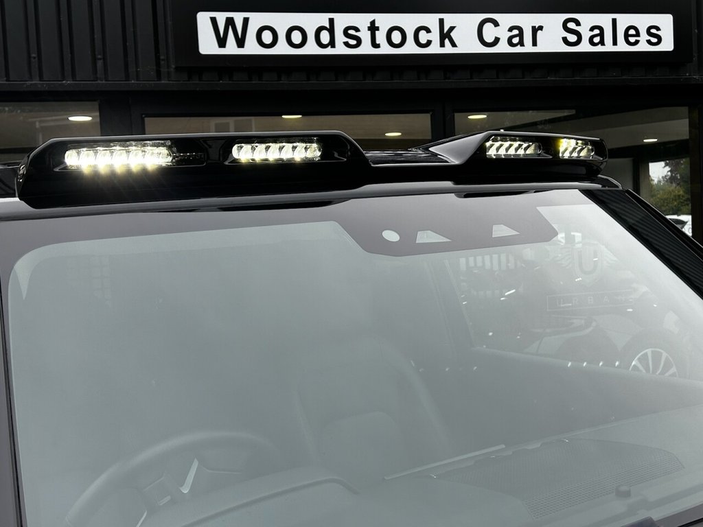 Used Land Rover Defender 2023 for sale - 77000985: Photo 7