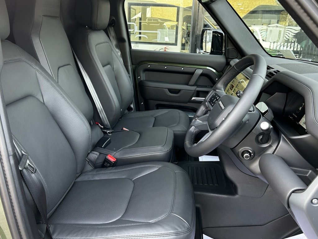 Used Land Rover Defender 2026 for sale - 77967278: Photo 32