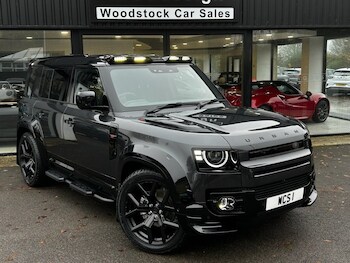 Used Land Rover Defender 110 2025 for sale - 77672700: Photo