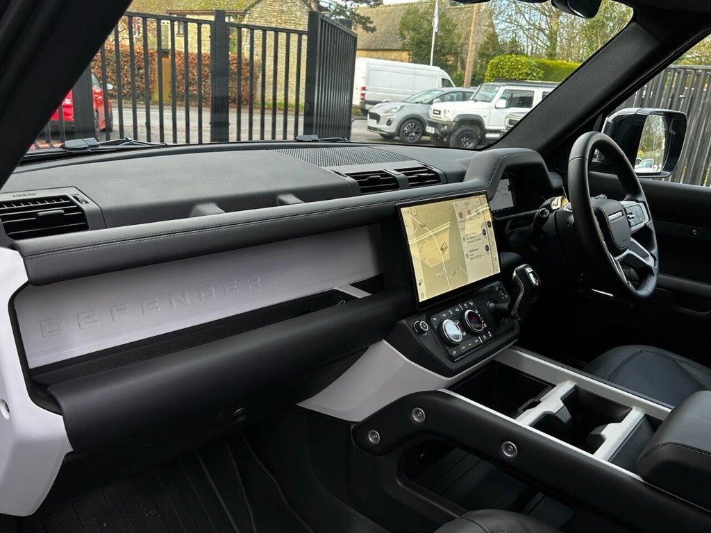Used Land Rover Defender 110 2025 for sale - 77672700: Photo 48