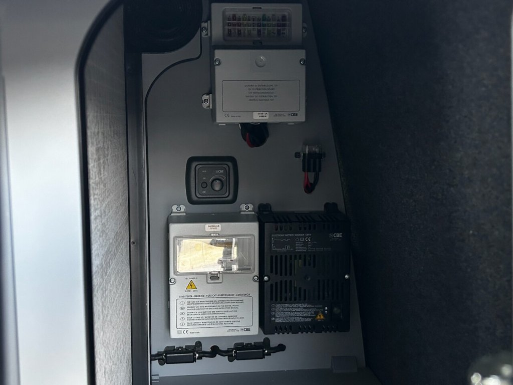 Used Volkswagen Transporter 2024 for sale - 77520683: Photo 37