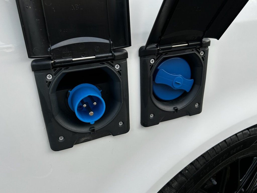 Used Volkswagen Transporter 2024 for sale - 77520683: Photo 41