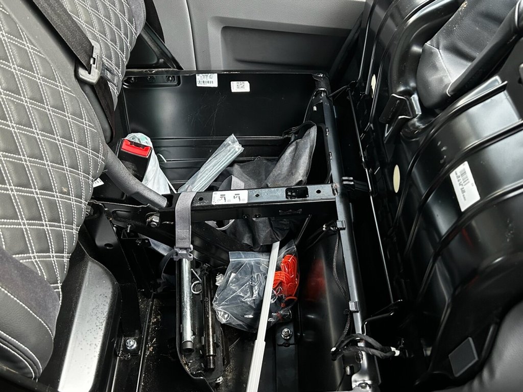 Used Volkswagen Transporter 2024 for sale - 77520683: Photo 42