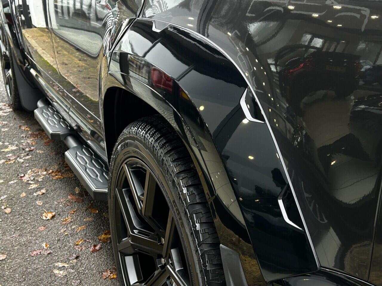 Used Land Rover Defender 110 for sale - 76632956: Photo 16