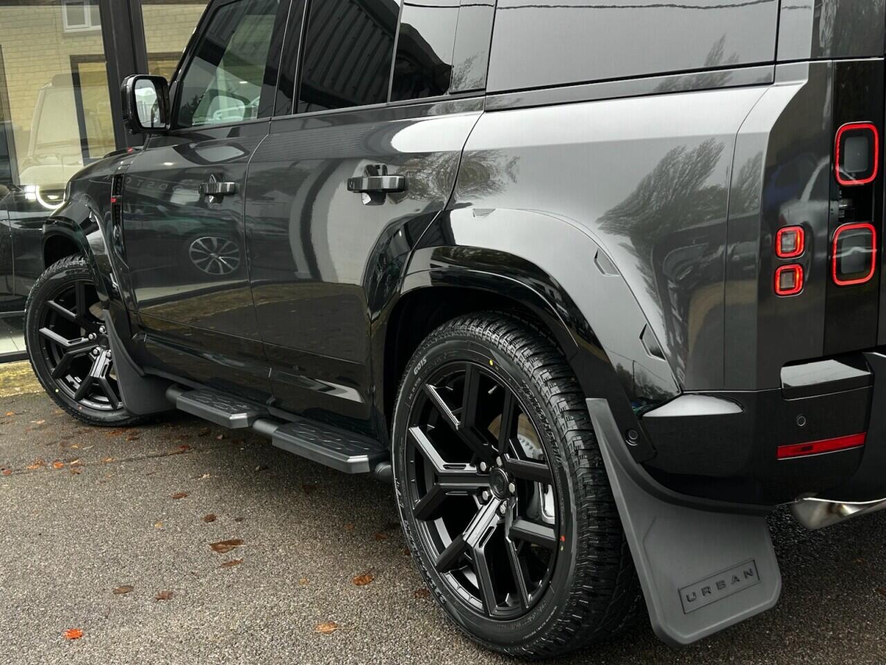 Used Land Rover Defender 110 for sale - 76632956: Photo 26