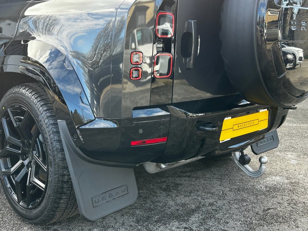 Used Land Rover Defender 110 2026 for sale - 77703602: Photo 11