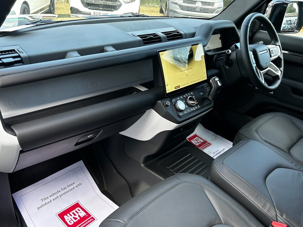 Used Land Rover Defender 110 2026 for sale - 77703602: Photo 22