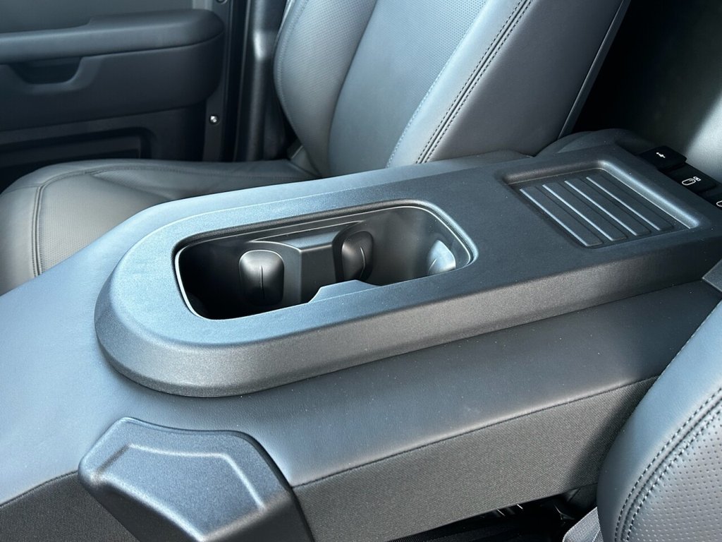 Used Land Rover Defender 110 2026 for sale - 77703602: Photo 26