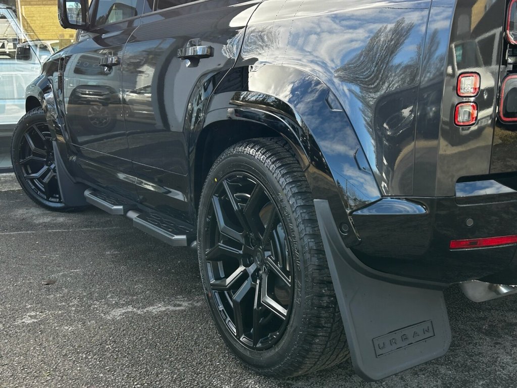 Used Land Rover Defender 110 2026 for sale - 77703602: Photo 9