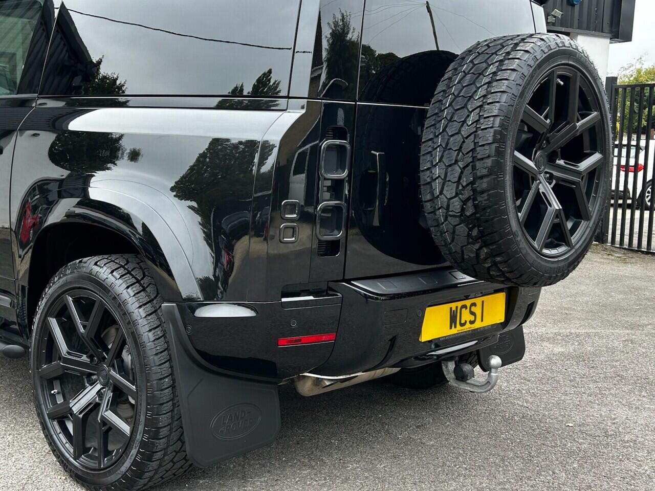 Used Land Rover Defender 2023 for sale - 76336715: Photo 14