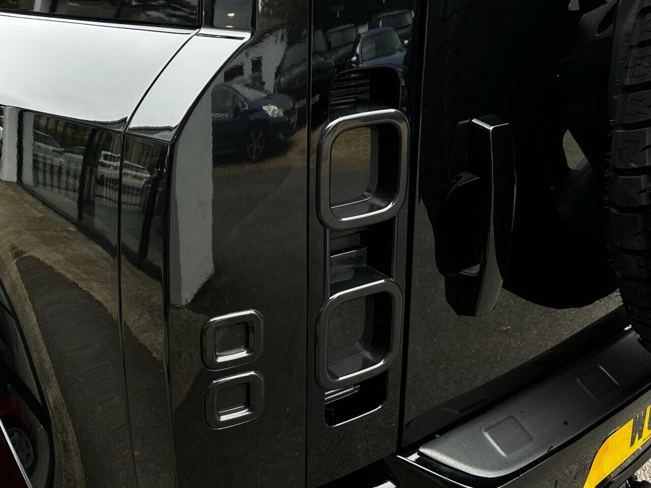 Used Land Rover Defender 2023 for sale - 76336715: Photo 46