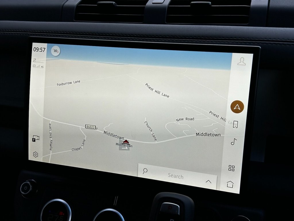 Used Land Rover Defender 90 2025 for sale - 77672703: Photo 45