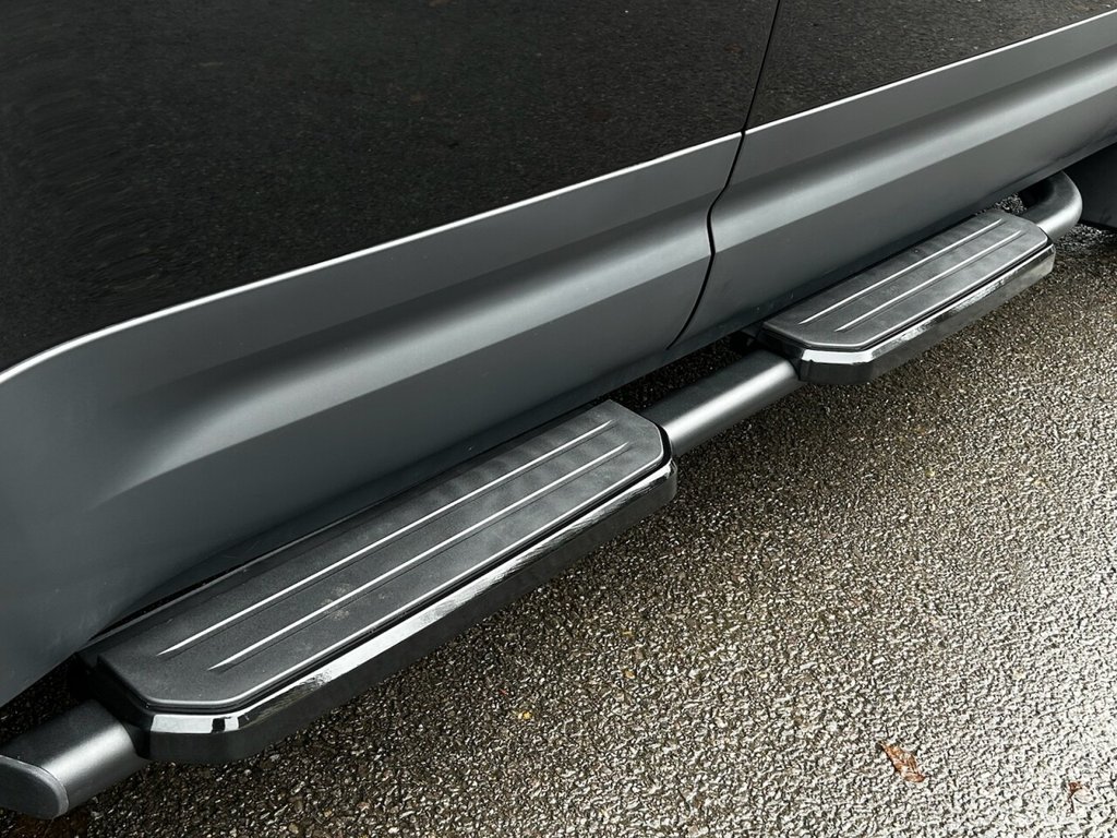 Used Land Rover Defender 110 2025 for sale - 77001007: Photo 25