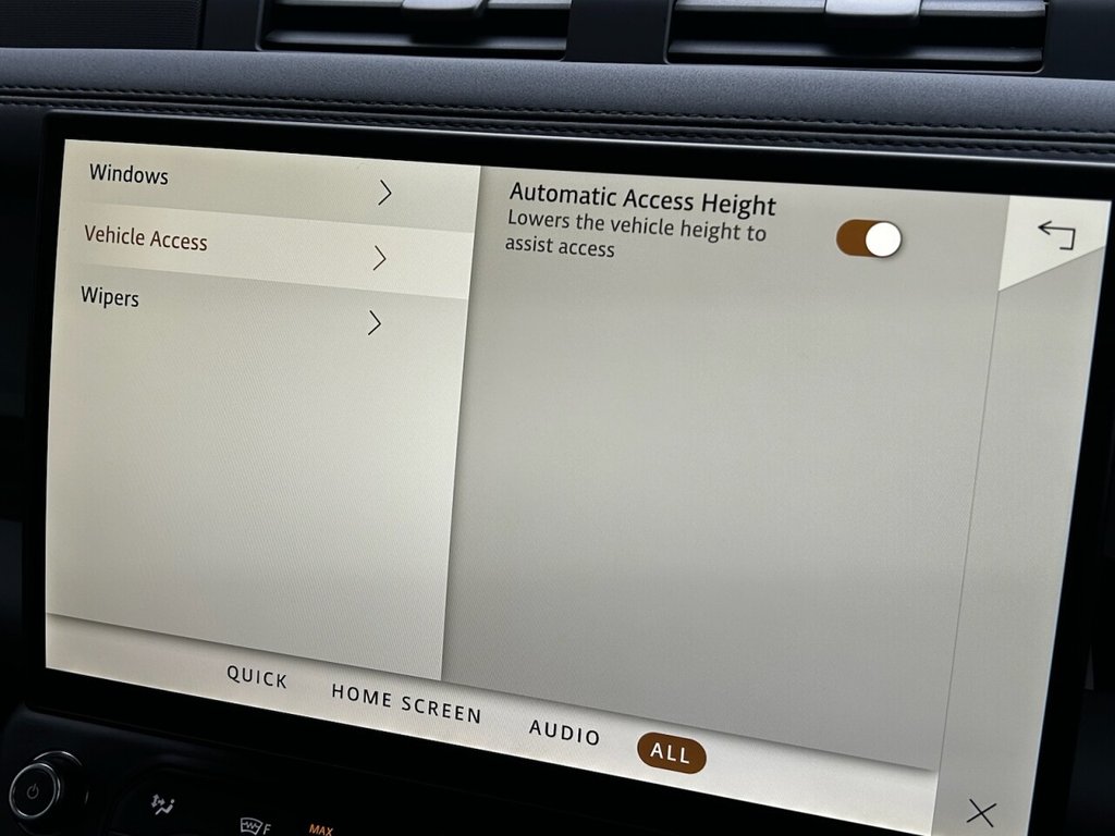 Used Land Rover Defender 110 2025 for sale - 77001007: Photo 38