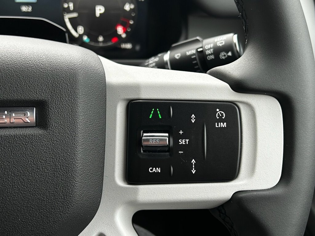 Used Land Rover Defender 110 2025 for sale - 77001007: Photo 45