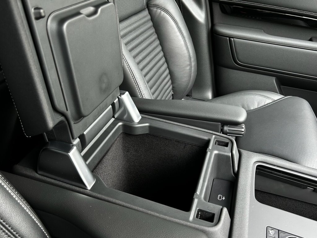 Used Land Rover Discovery 5 2025 for sale - 77000991: Photo 24