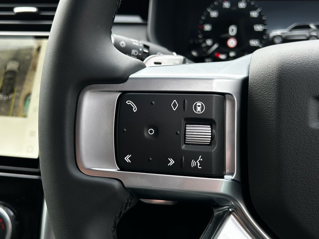 Used Land Rover Discovery 5 2025 for sale - 77000991: Photo 36