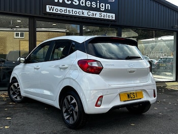 Used Hyundai i10 2024 for sale - 76485948: Photo