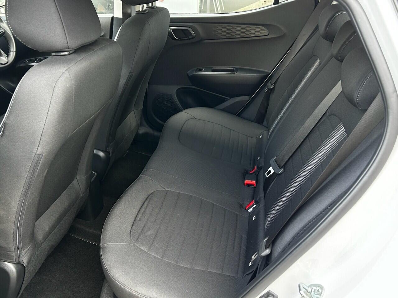 Used Hyundai i10 2024 for sale - 76485948: Photo 31