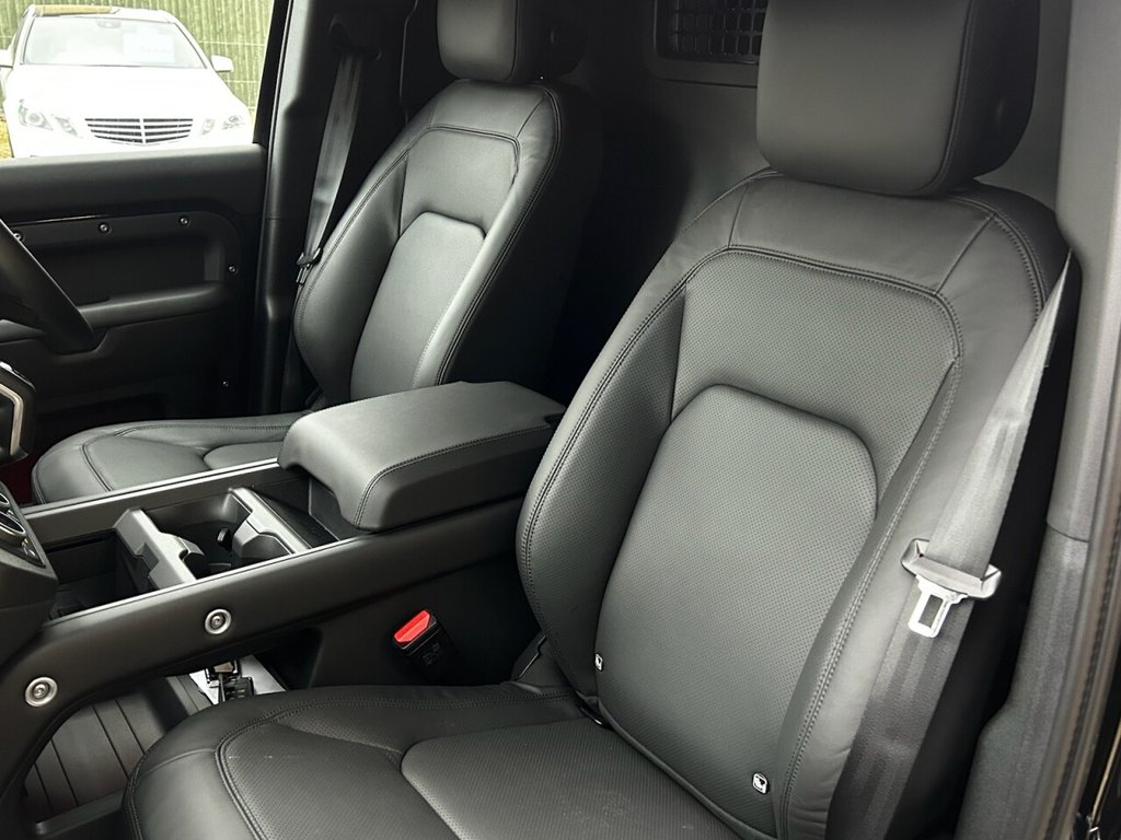 Used Land Rover Defender 2025 for sale - 77000995: Photo 28