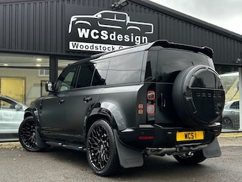 Used Land Rover Defender 2025 for sale - 77000995: Photo