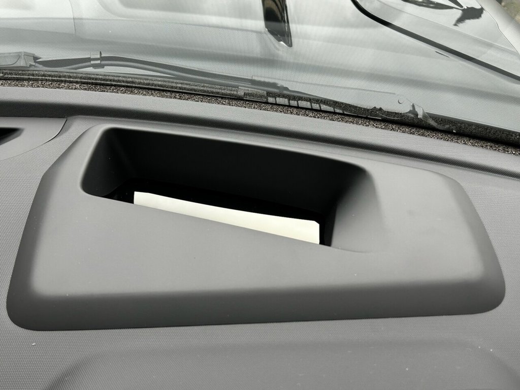 Used Land Rover Defender 2025 for sale - 77000995: Photo 44