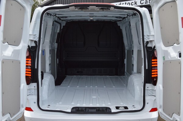 Used Volkswagen Transporter for sale - 73957073: Photo 29