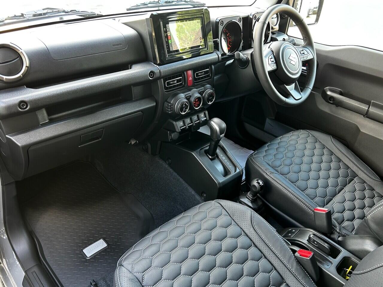 Used Suzuki Jimny for sale - 76988471: Photo 24