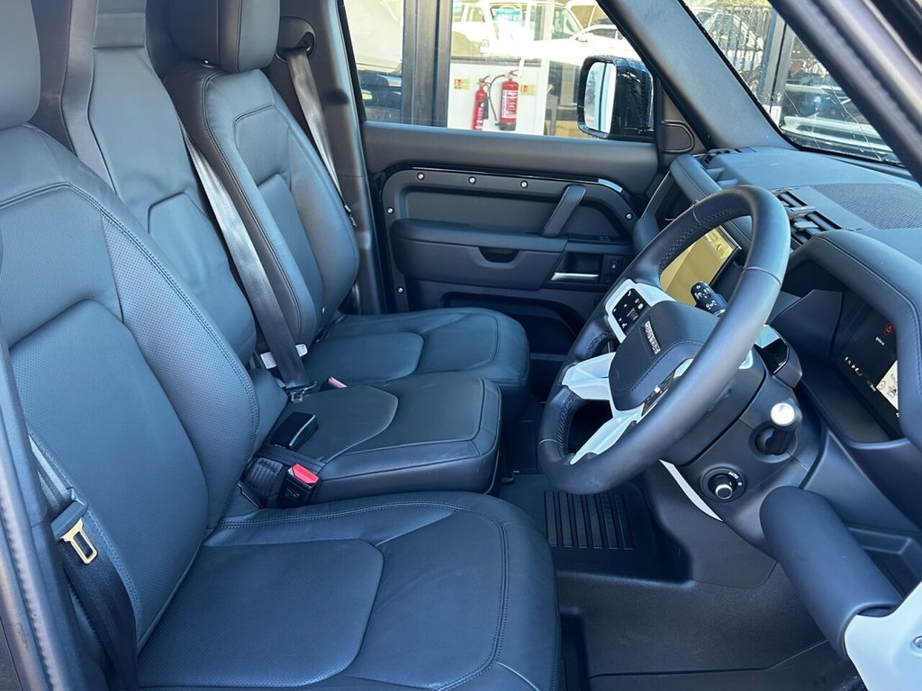 Used Land Rover Defender 2026 for sale - 77557840: Photo 25