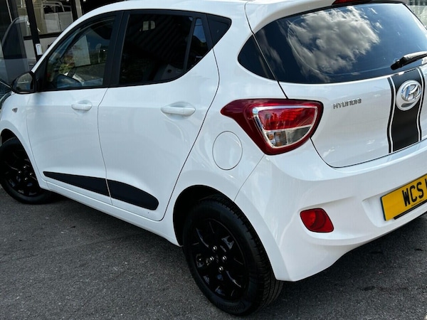 Used Hyundai i10 2017 for sale - 76136580: Photo 12