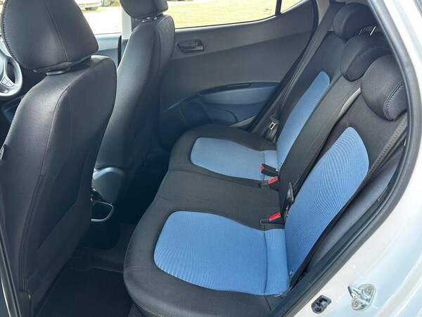 Used Hyundai i10 2017 for sale - 76136580: Photo 31
