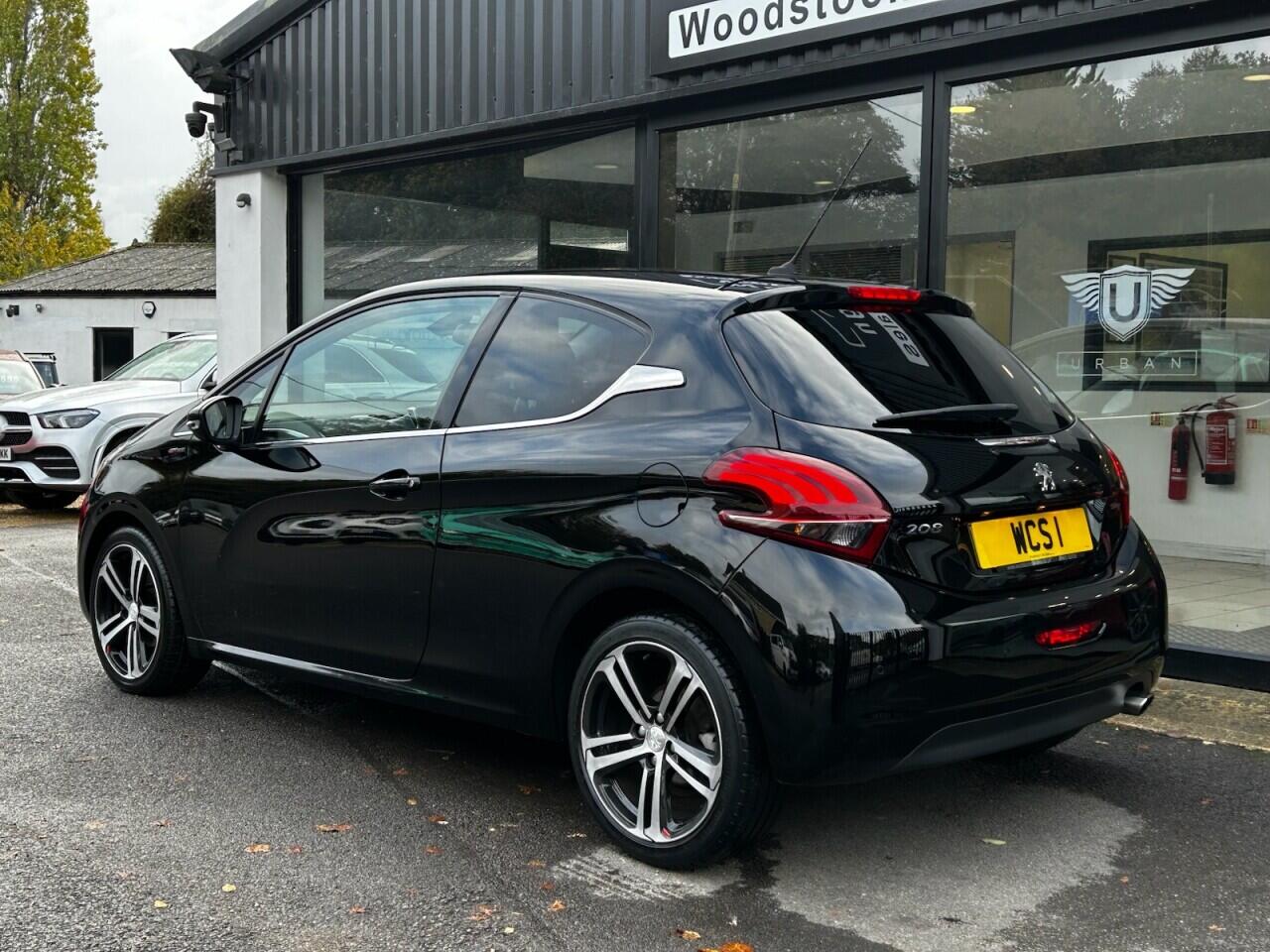 Used Peugeot 208 2016 for sale - 76360202: Photo 17