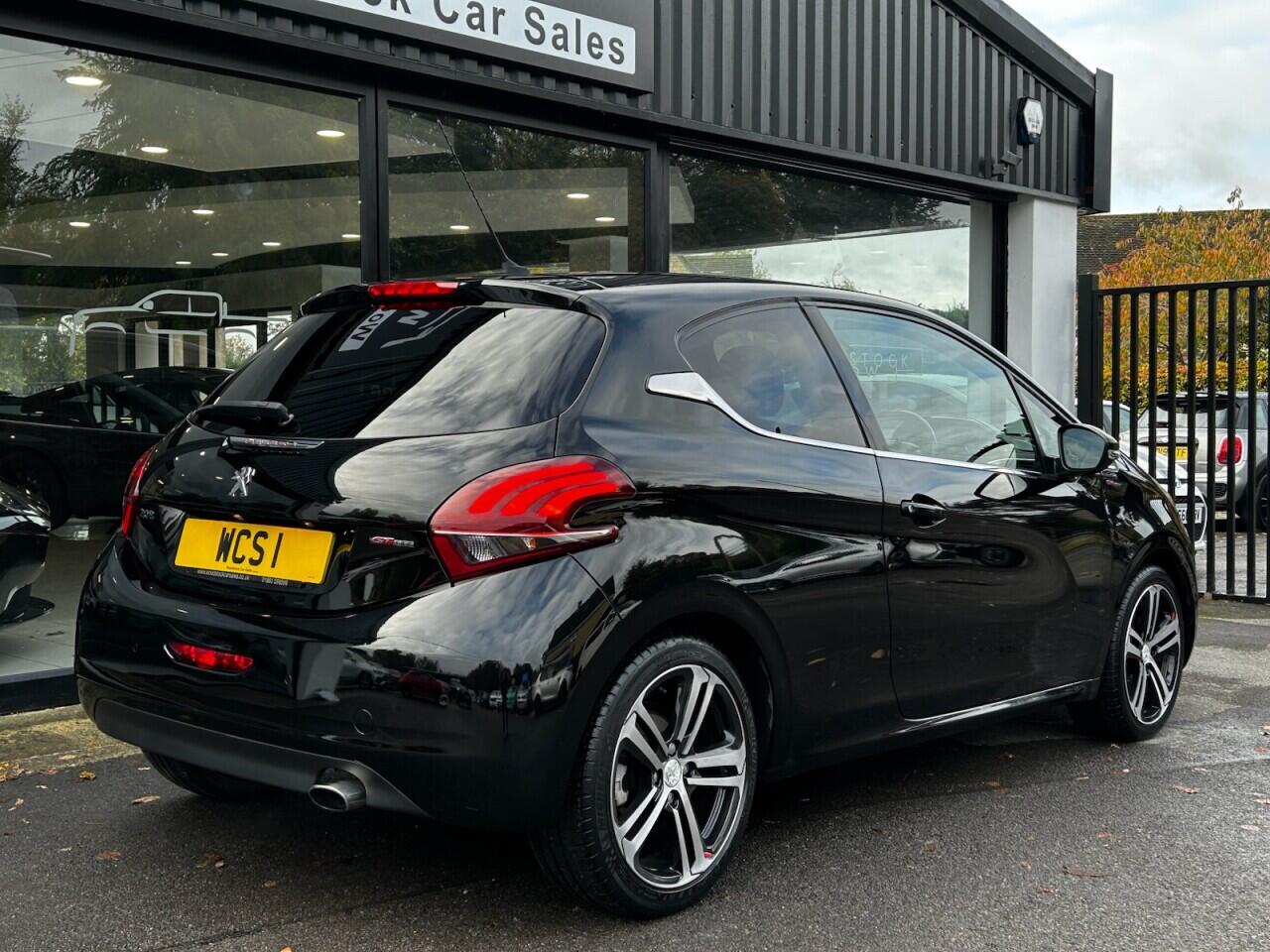 Used Peugeot 208 2016 for sale - 76360202: Photo 18