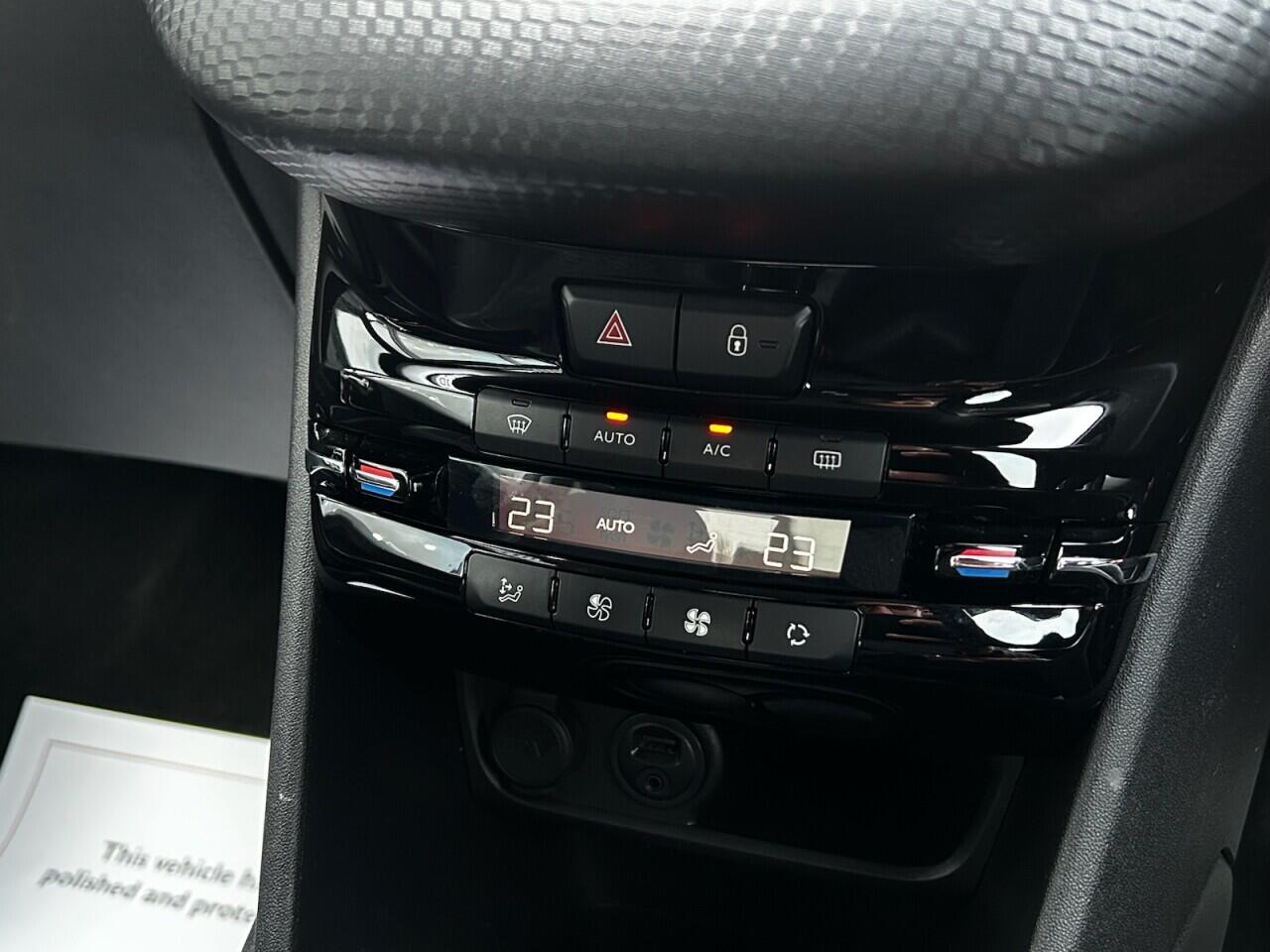 Used Peugeot 208 2016 for sale - 76360202: Photo 37