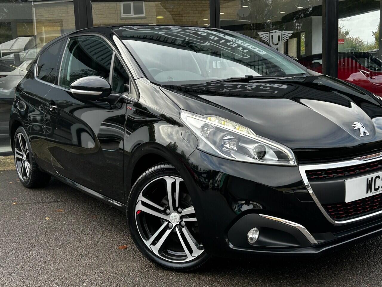 Used Peugeot 208 2016 for sale - 76360202: Photo 5