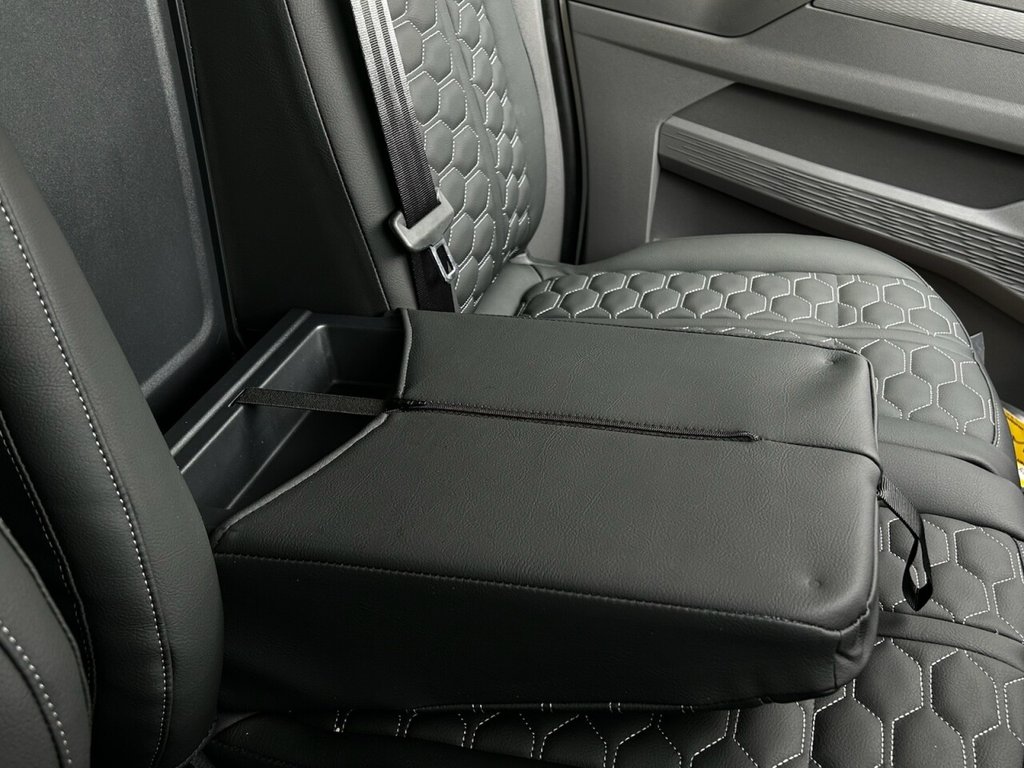 Used Volkswagen Transporter 2025 for sale - 78200325: Photo 25