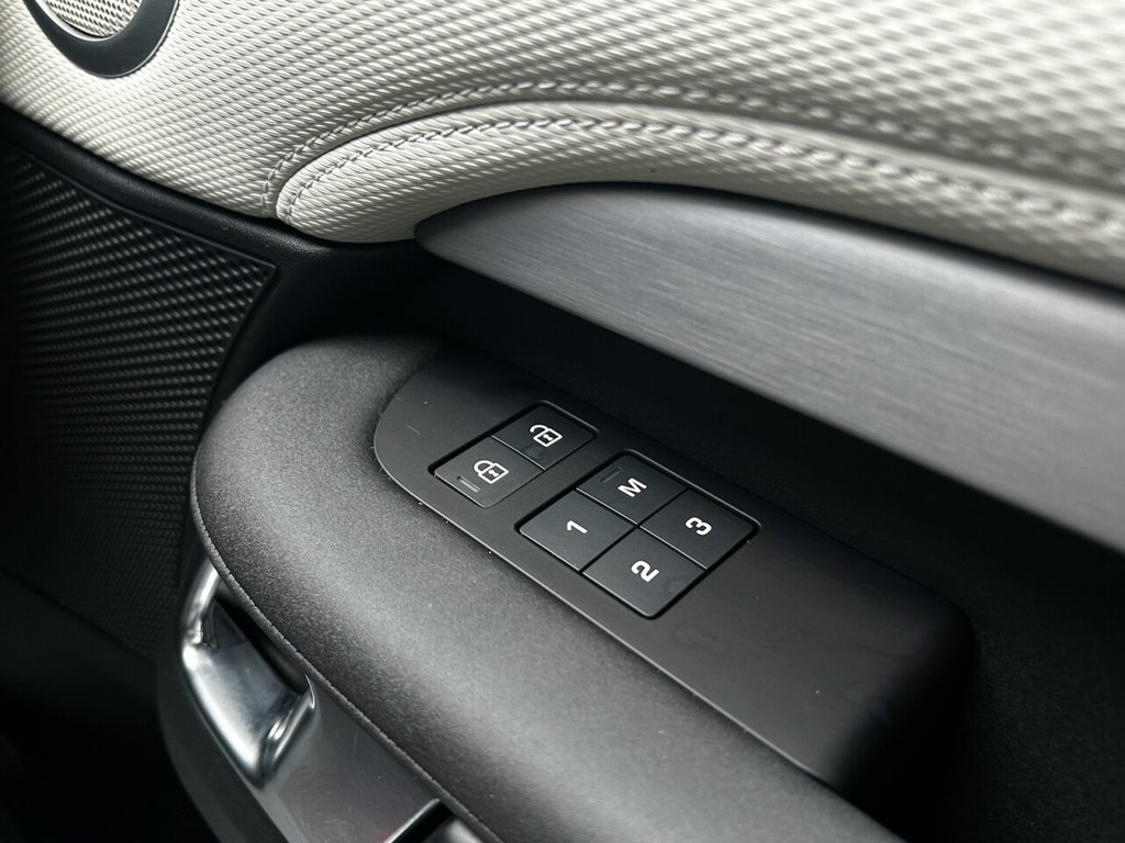 Used Land Rover Discovery 2025 for sale - 77436929: Photo 46