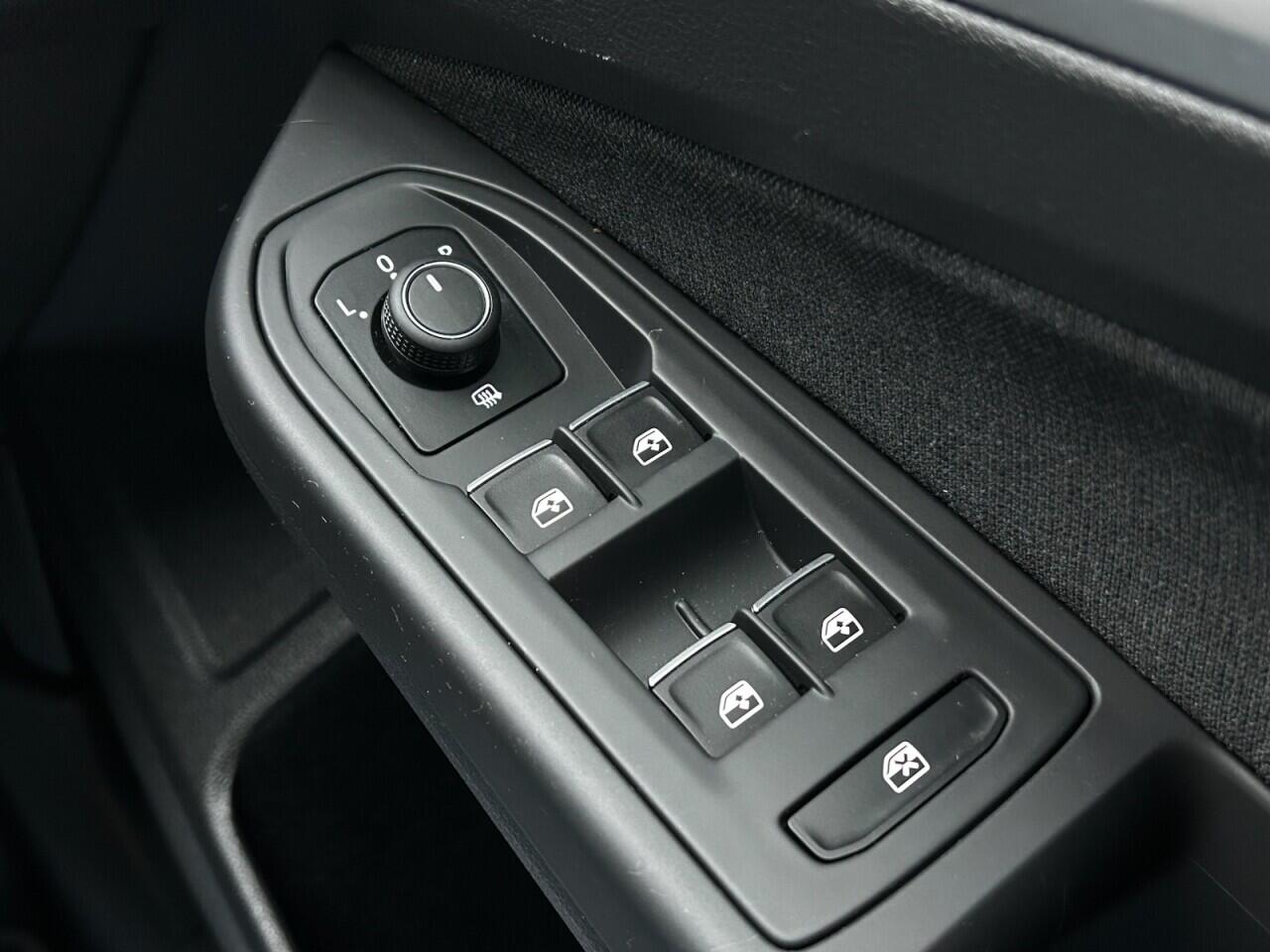 Used Volkswagen Golf 2024 for sale - 76561338: Photo 36