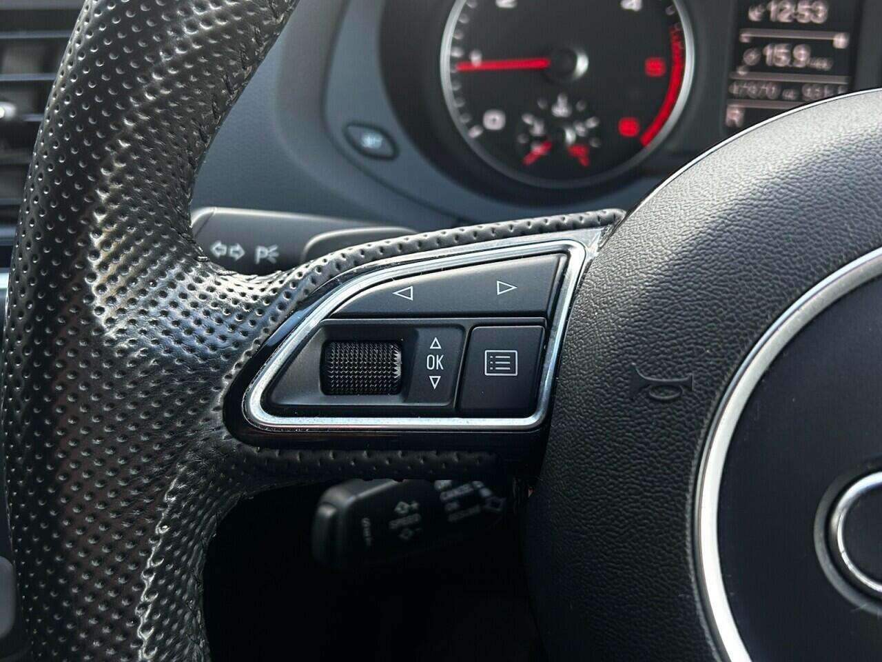 Used Audi Q3 2017 for sale - 76632951: Photo 35