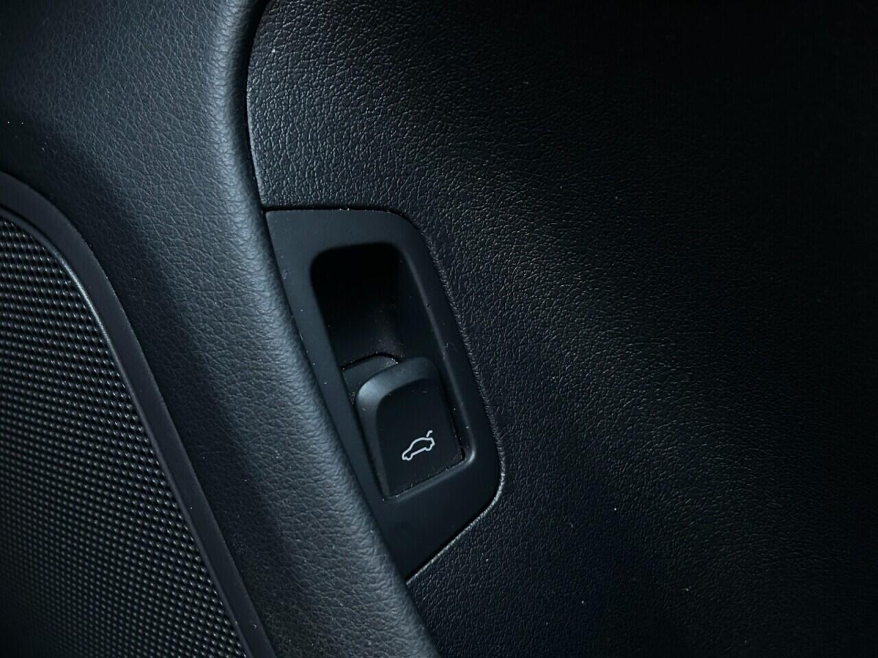 Used Audi Q3 2017 for sale - 76632951: Photo 39