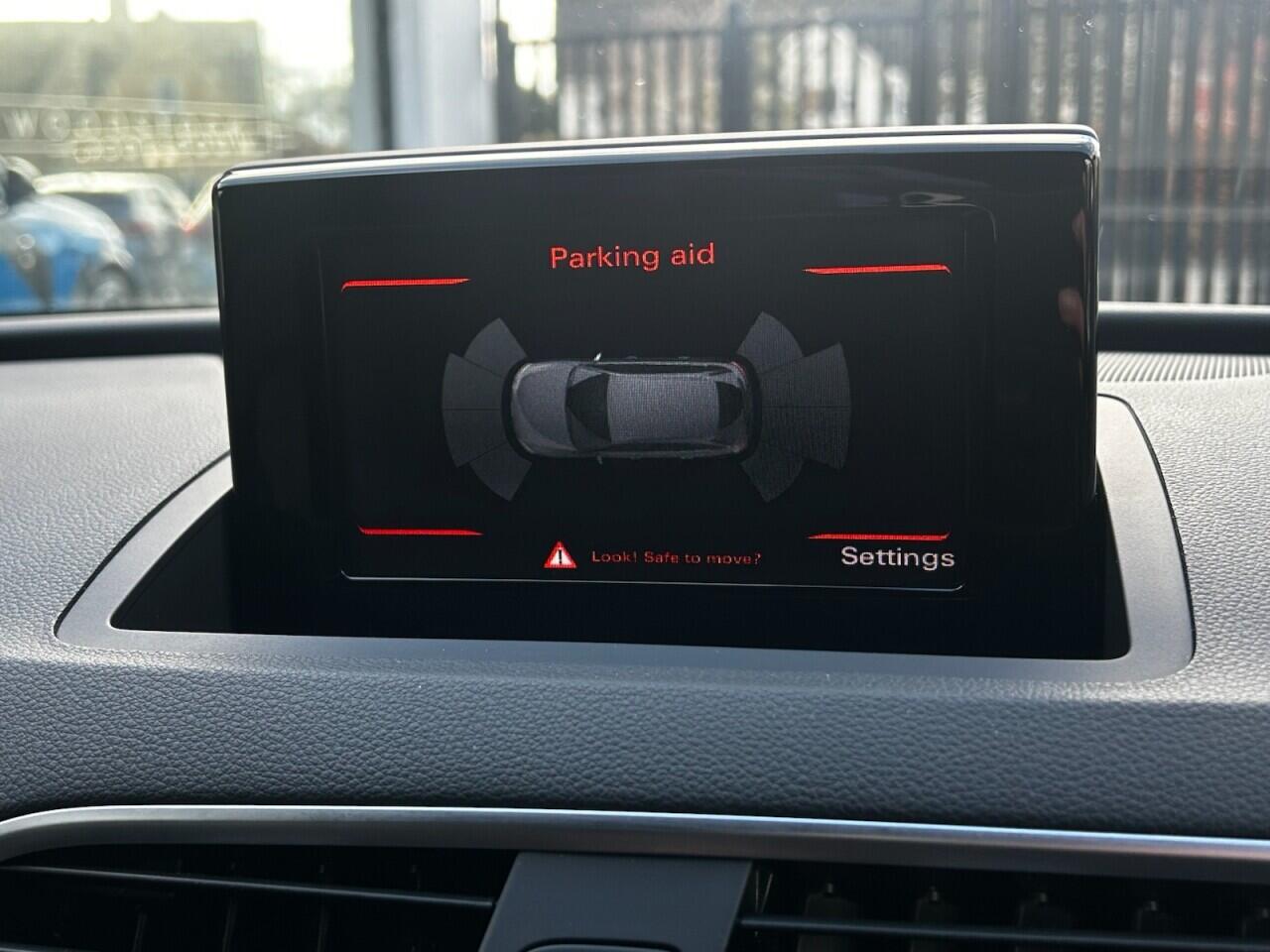 Used Audi Q3 2017 for sale - 76632951: Photo 44