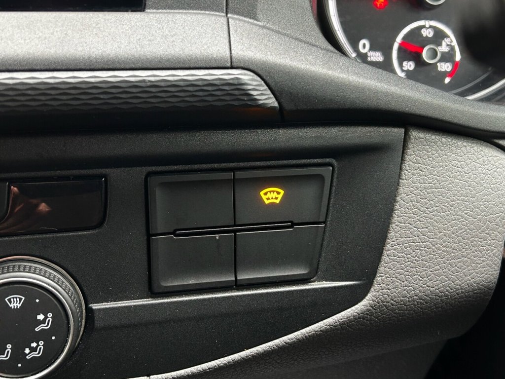 Used Volkswagen Transporter 2021 for sale - 77498991: Photo 29